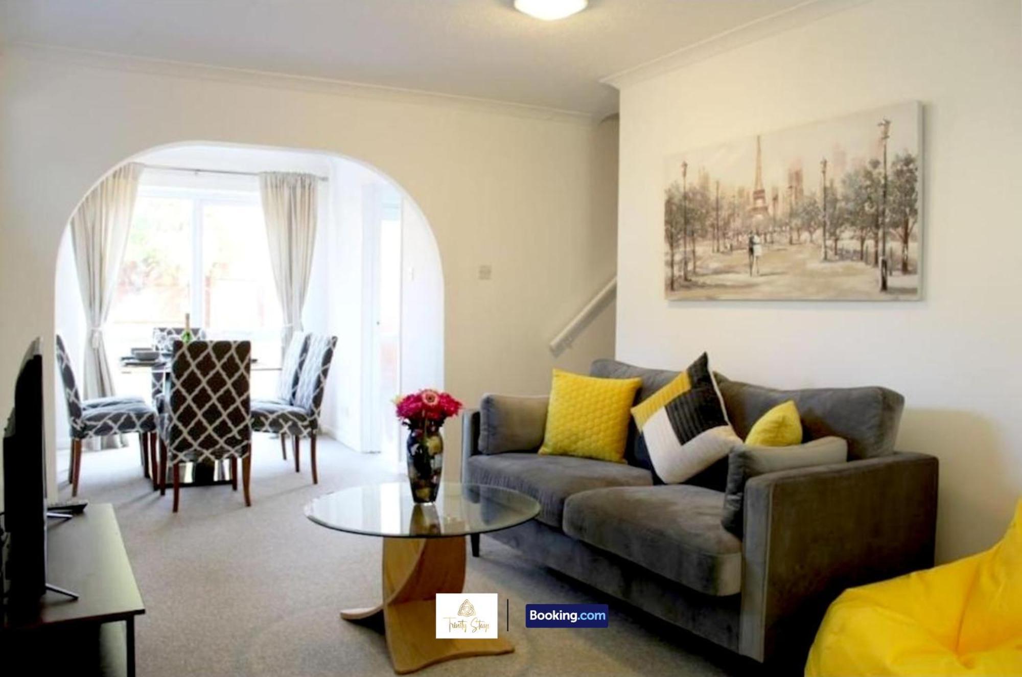 4 Bedroom House With Parking Near City Centre By Trinity Stays Short Lets & Serviced Accommodation Cambridge Exterior photo